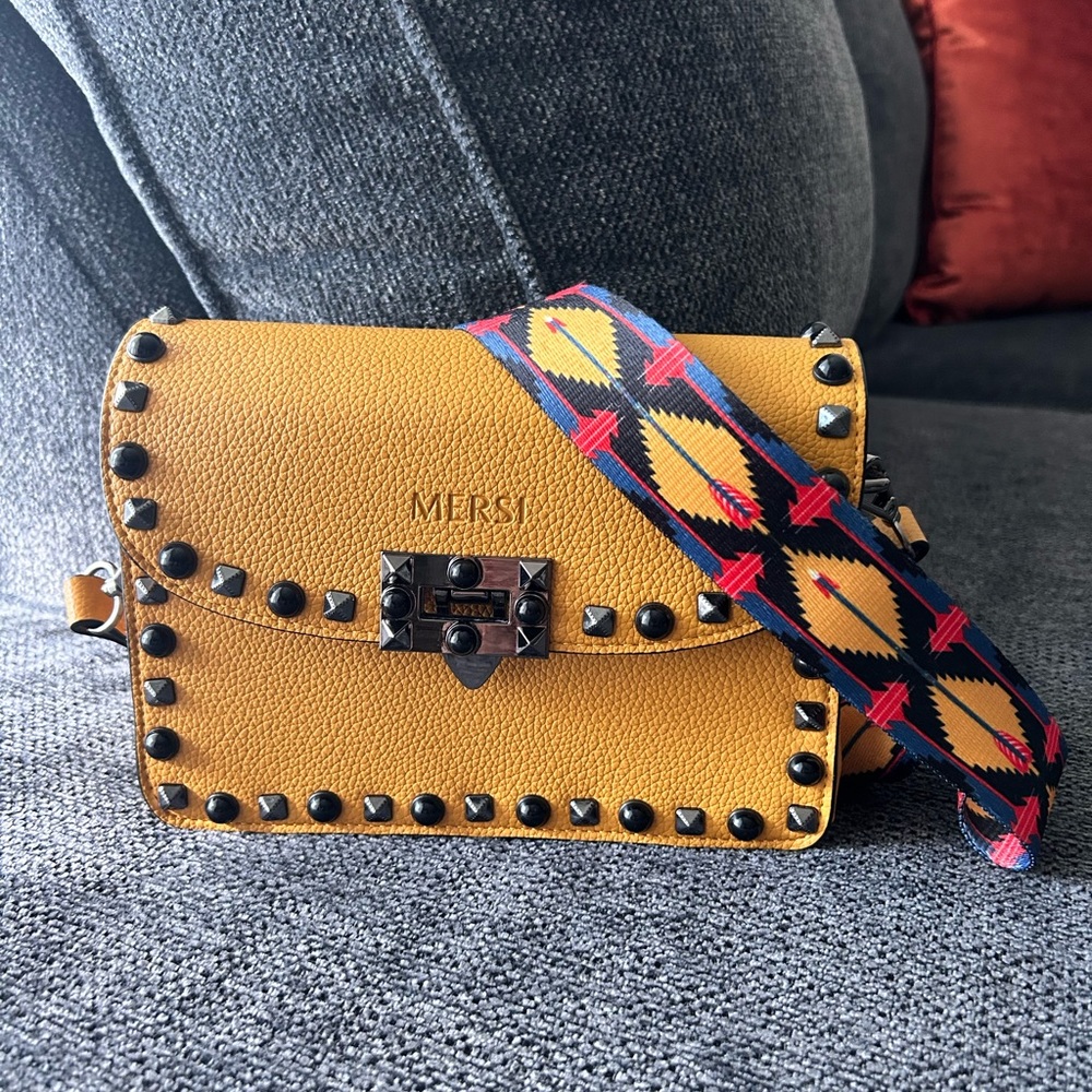 Crossbody purse